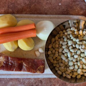 Dicke Bohnen mit Speck Vorbereitet